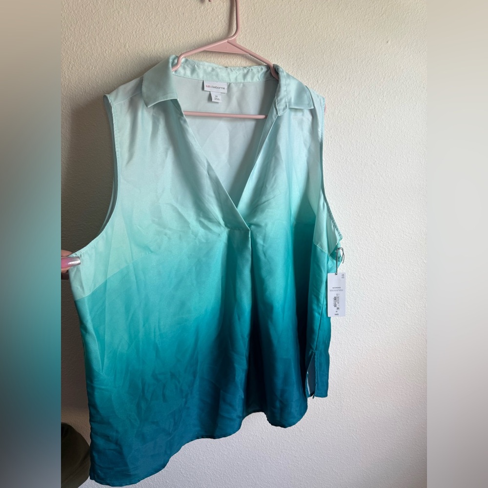 Liz Claiborne Blue Ombre Sleeveless Blouse - Picture 2 of 9